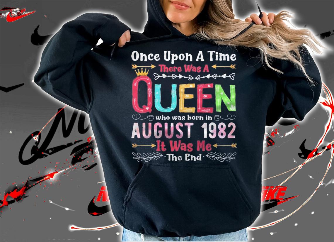 40Th Birthday Queen August 1982 Ver2 Shirt t-shirt