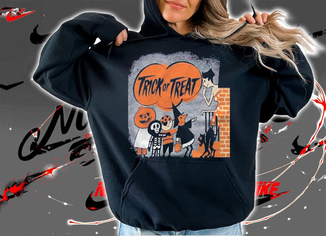 Vintage Halloween Trick Or Treaters Classic Shirt t-shirt hoodie