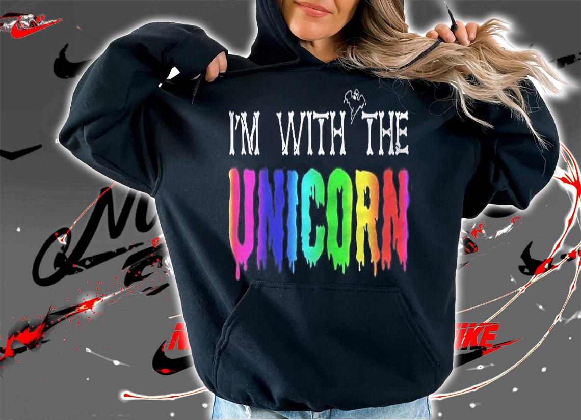 Im With Unicorn Funny Rainbow Couple Halloween Cosplay Shirt hoodie