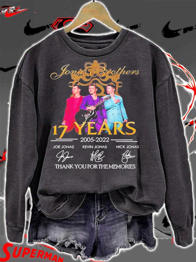 Jonas Brothers 17 Years 2005 2022 Thank You For The Memories Signatures T-Shirt sweatshirt