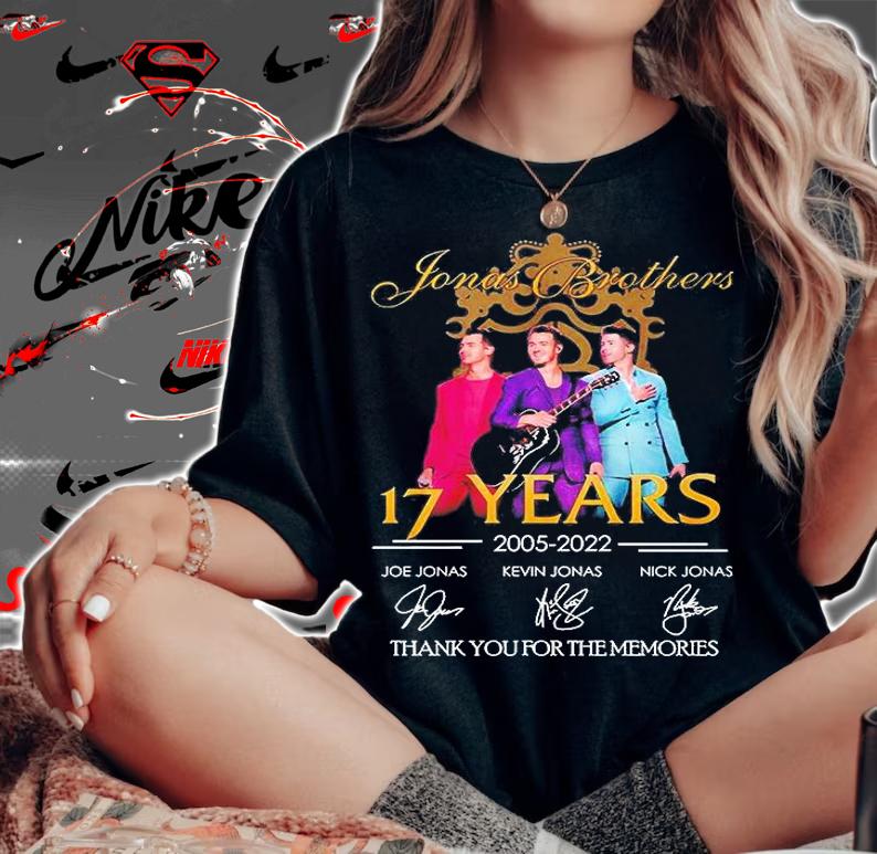 Jonas Brothers 17 Years 2005 2022 Thank You For The Memories Signatures T-Shirt woman shirt