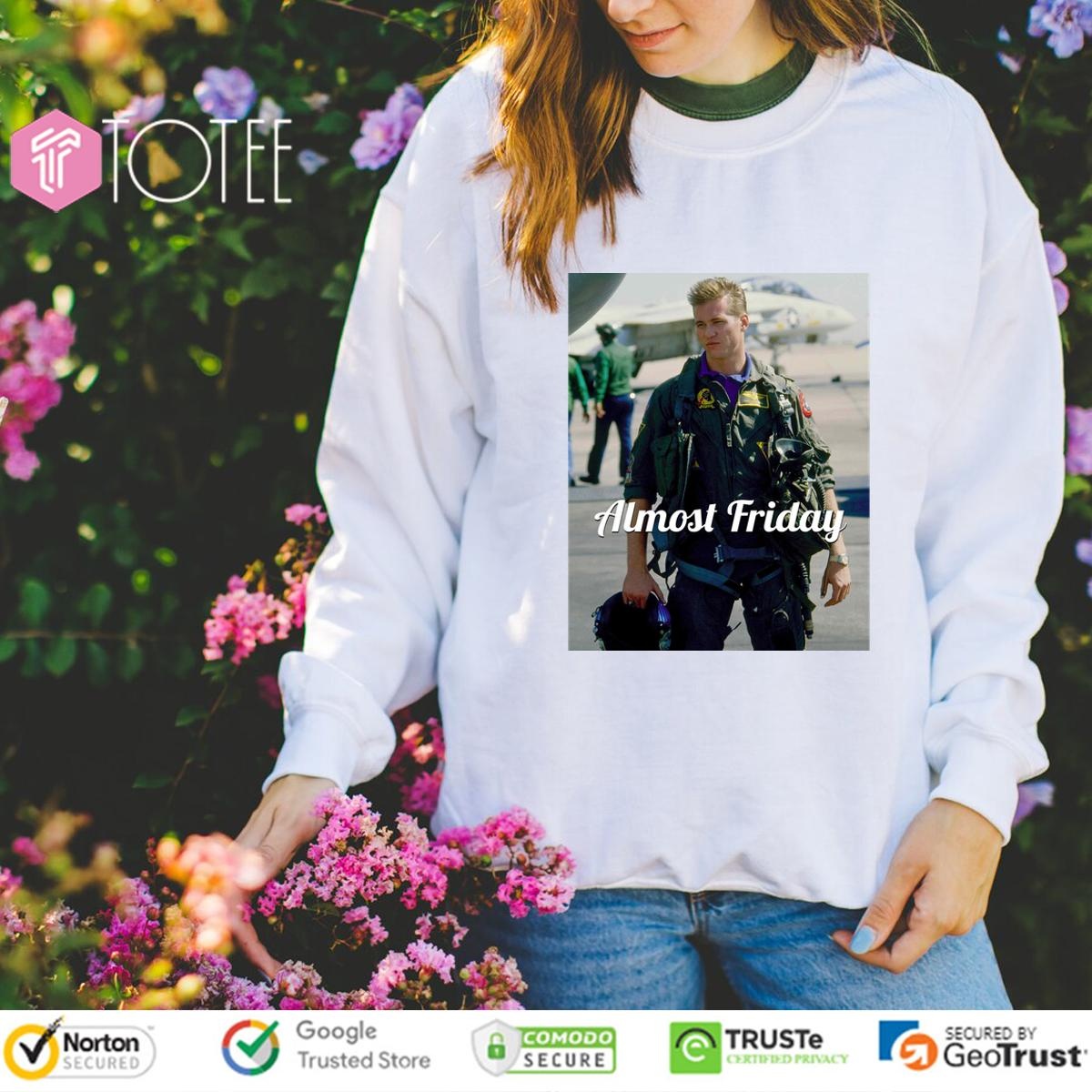 Sweatshirt Sweatshirt